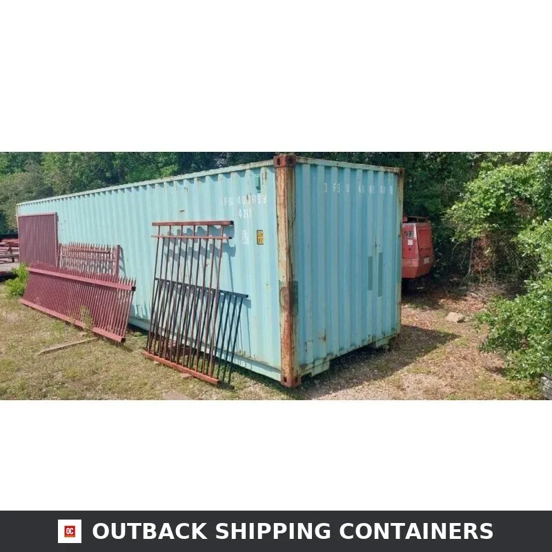 Watertight 40ft Shipping Container – Extra Space for Storage.