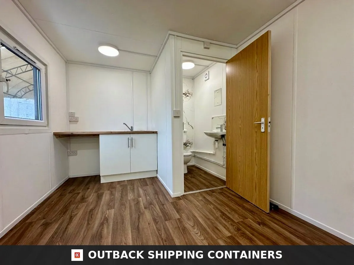 32x10ft — Custom Cabin — Canteen / Office — WC/Wash Room — Kitchenette — No 1533