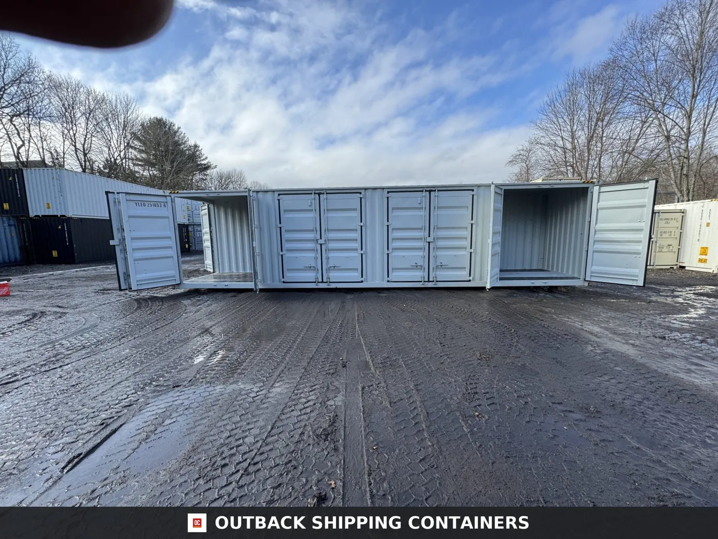 40ft New High Cube Shipping Container – Wind & Watertight – Lt Gray – Unit YLEU251653-4