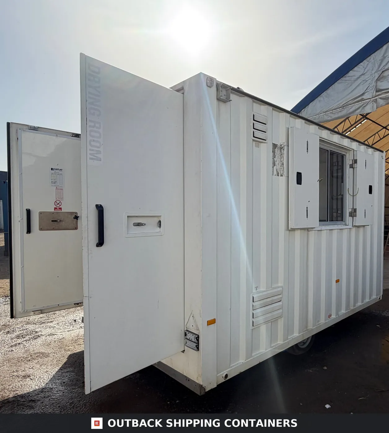 BOSS CABIN | Towable Mobile Welfare | Toilet, Canteen & Drying Room | Self Contained | Building Site | Reduced | No 1770